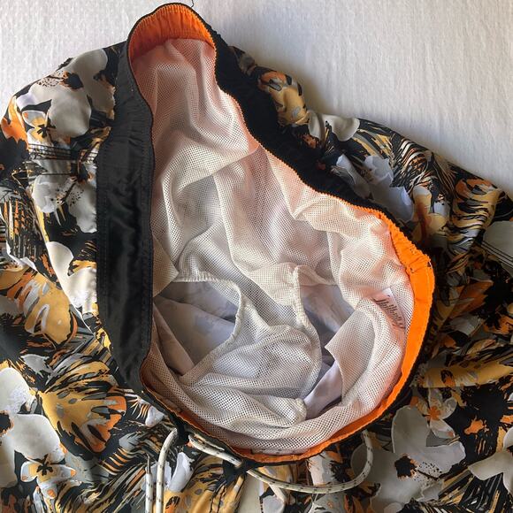 Good Fellow & Co. Mens Swimming Trunks size XL, Black & Orange, Tropical Floral - Picture 5 of 9